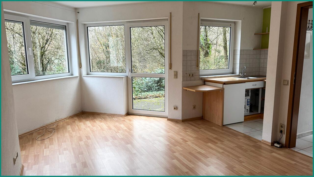 Heller Wohn- und Essbereich in der Einliegerwohnung...