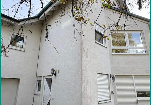 Hausansicht von hinten mit Erker