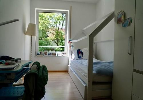 Kinder-/Arbeitszimmer