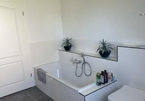 Vollbad mit Badewanne