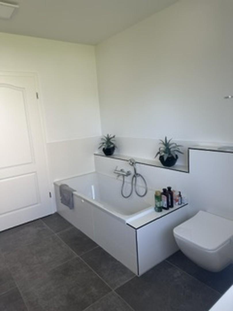 Vollbad mit Badewanne