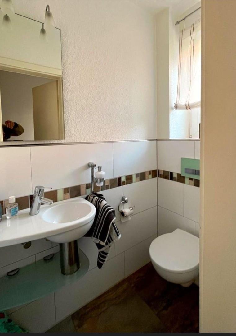 Gäste-WC EG