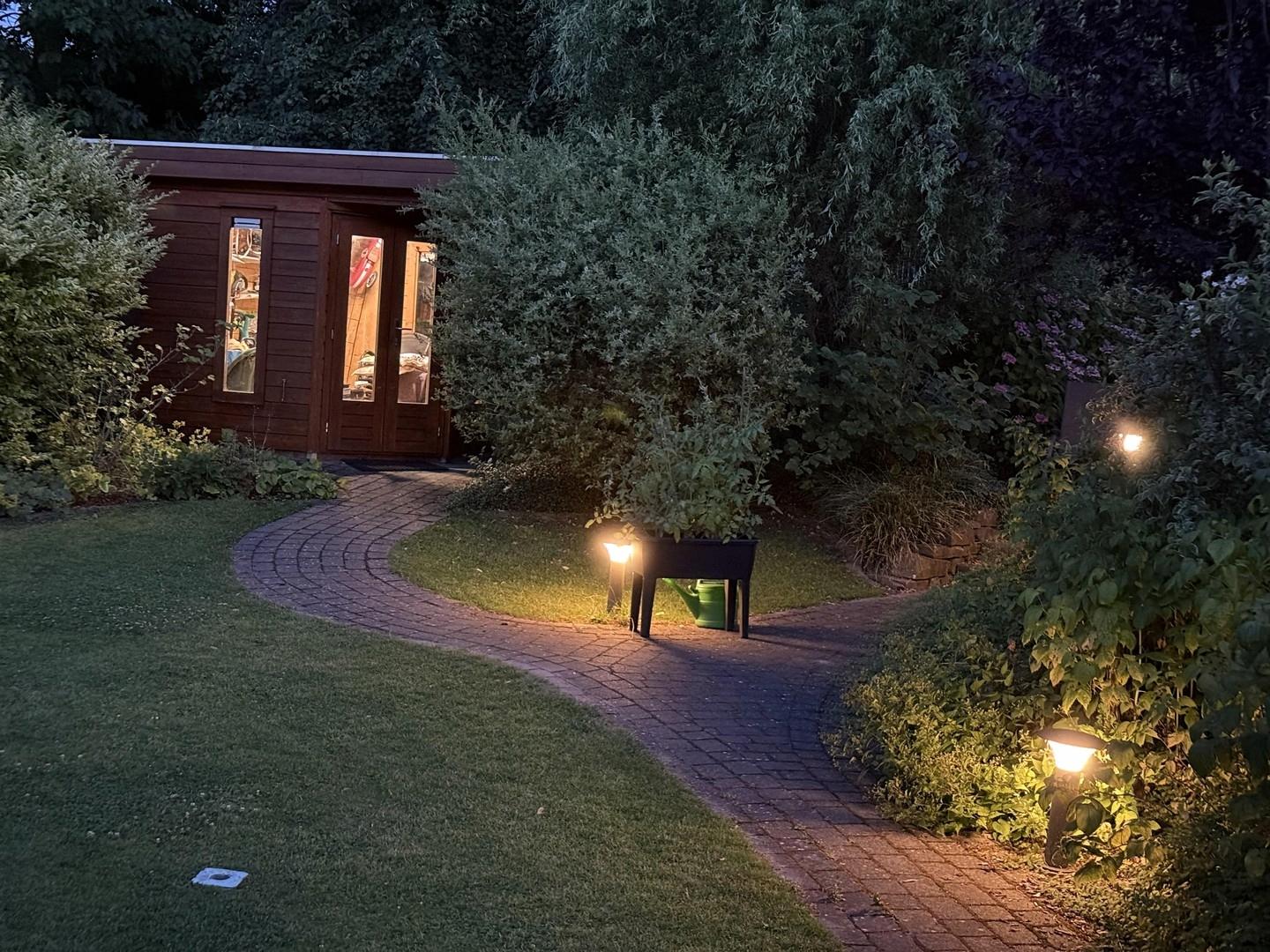 Gartenhaus mit Licht