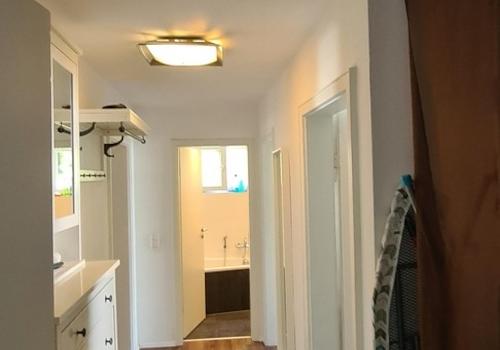 Flur mit Mobiliar