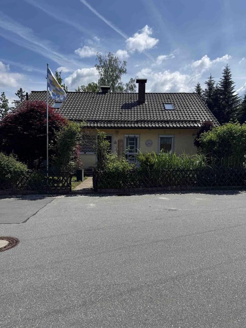 Haus Waldstrasse 33