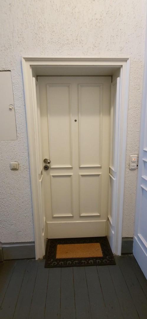 Wohnungseingangstür