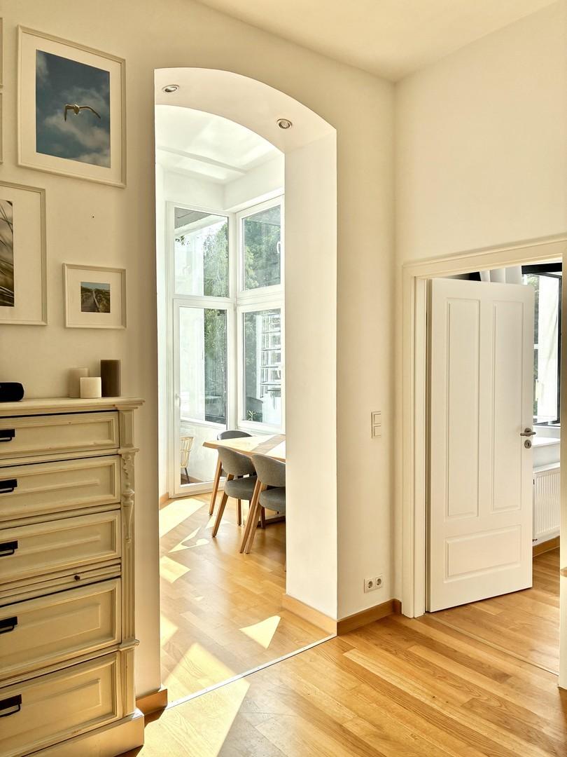 Wohnzimmer mit Blick Esszimmer