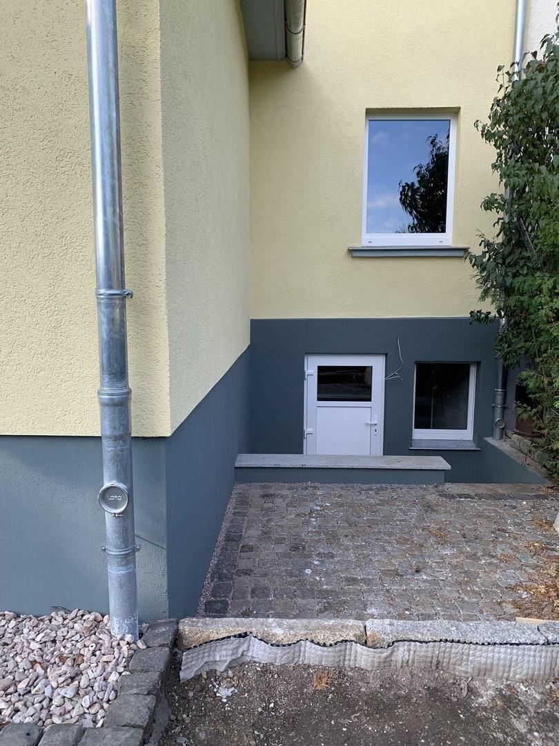 Kellerausgang in den Garten