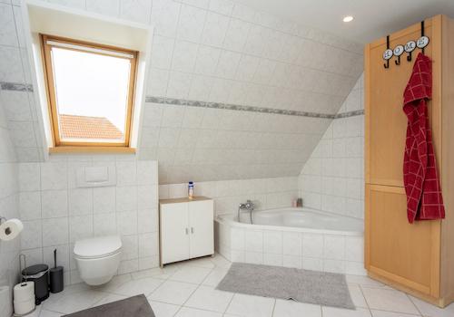 ...mit Badewanne