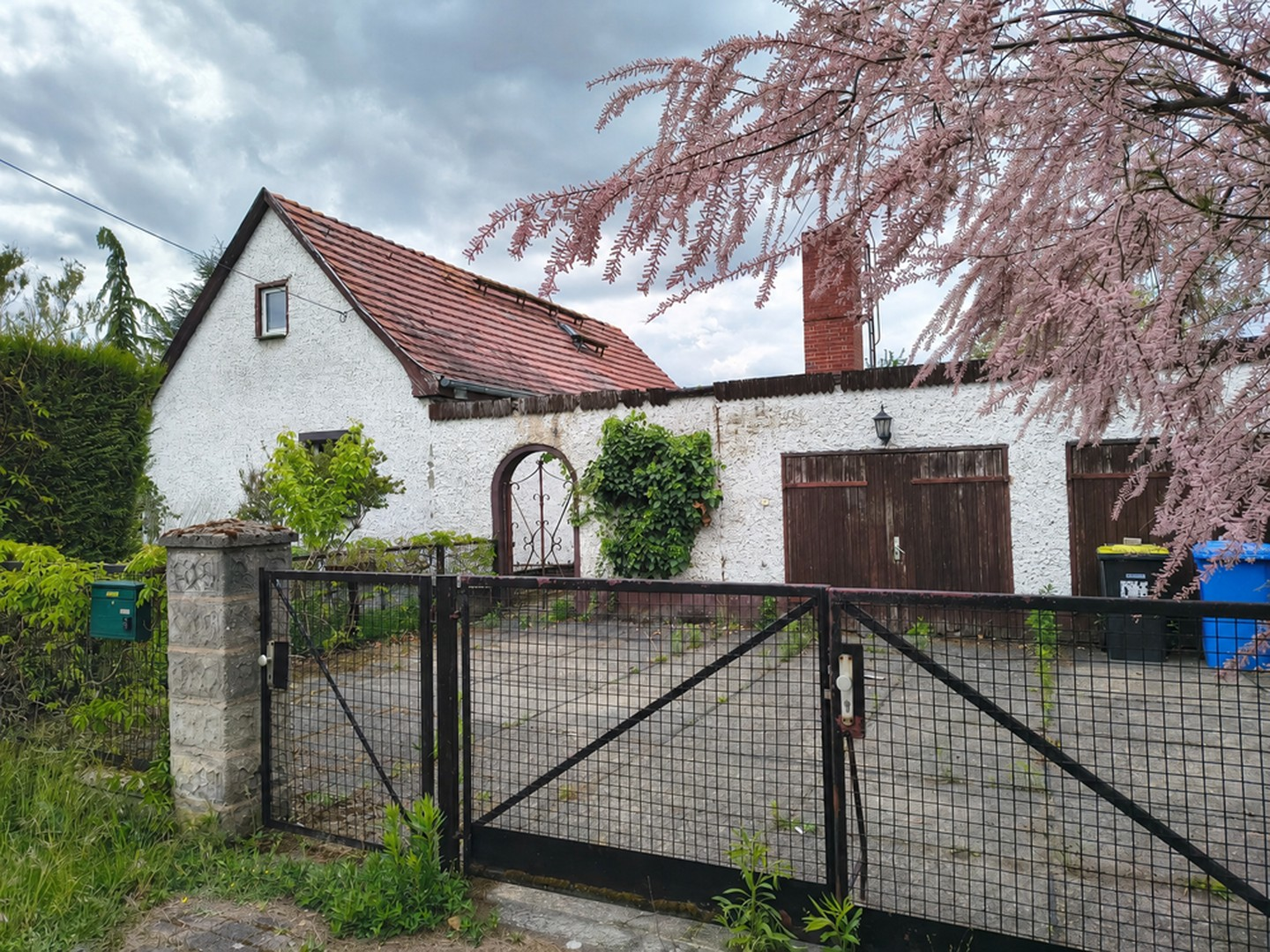 Hausansicht von der Straße