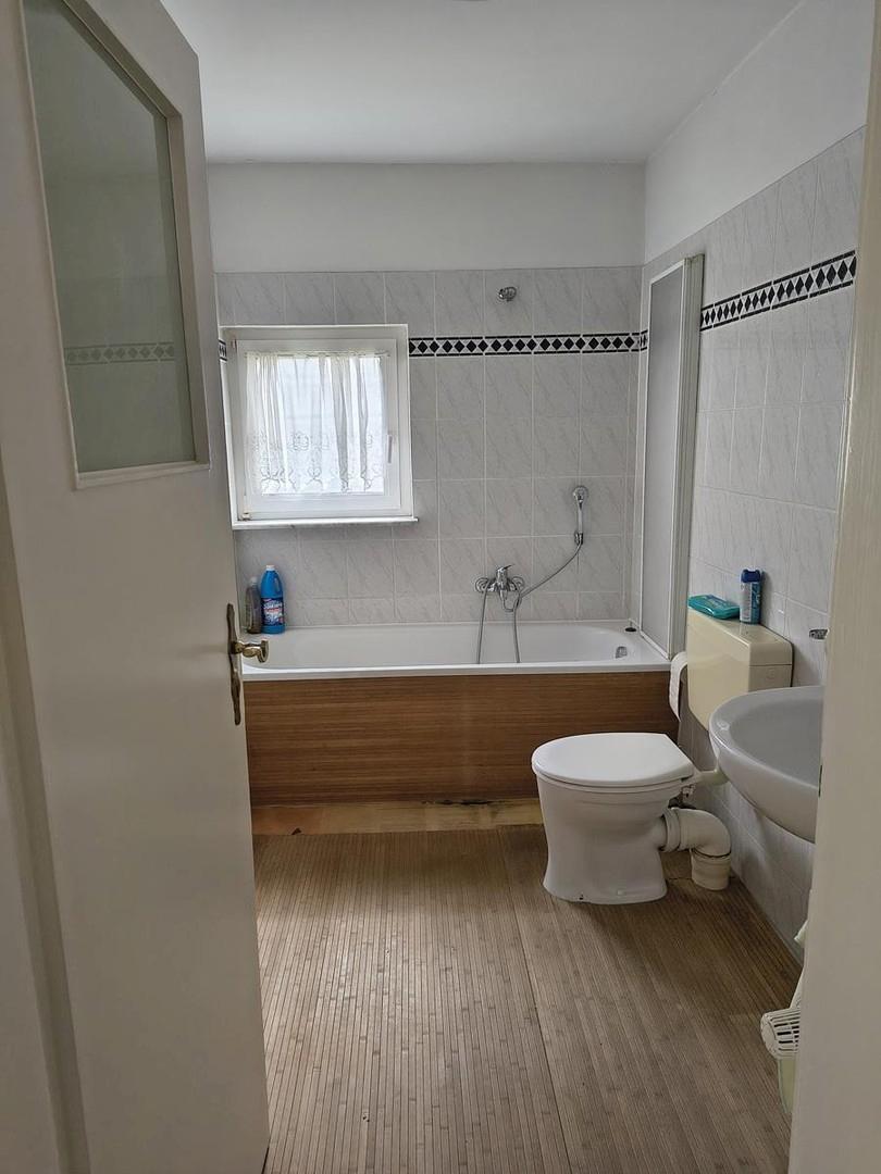 Badezimmer Ansicht 2