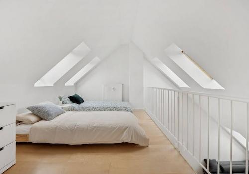 Gallerie mit 2 Einzelbetten