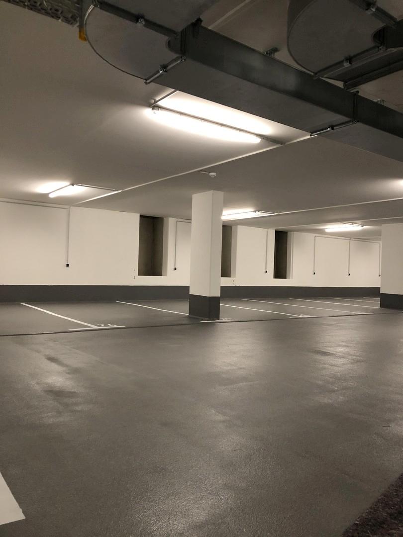 Tiefgarage Stellplatz