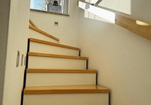 Treppe zum Dachgeschoss