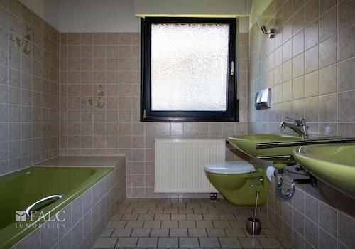Badezimmer EG