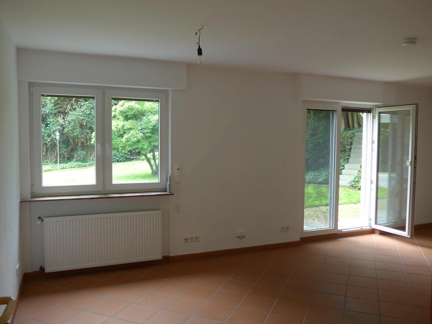 großer Raum Souterrain Garten