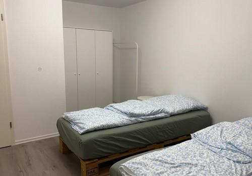 Schlafzimmer mit zwei Betten