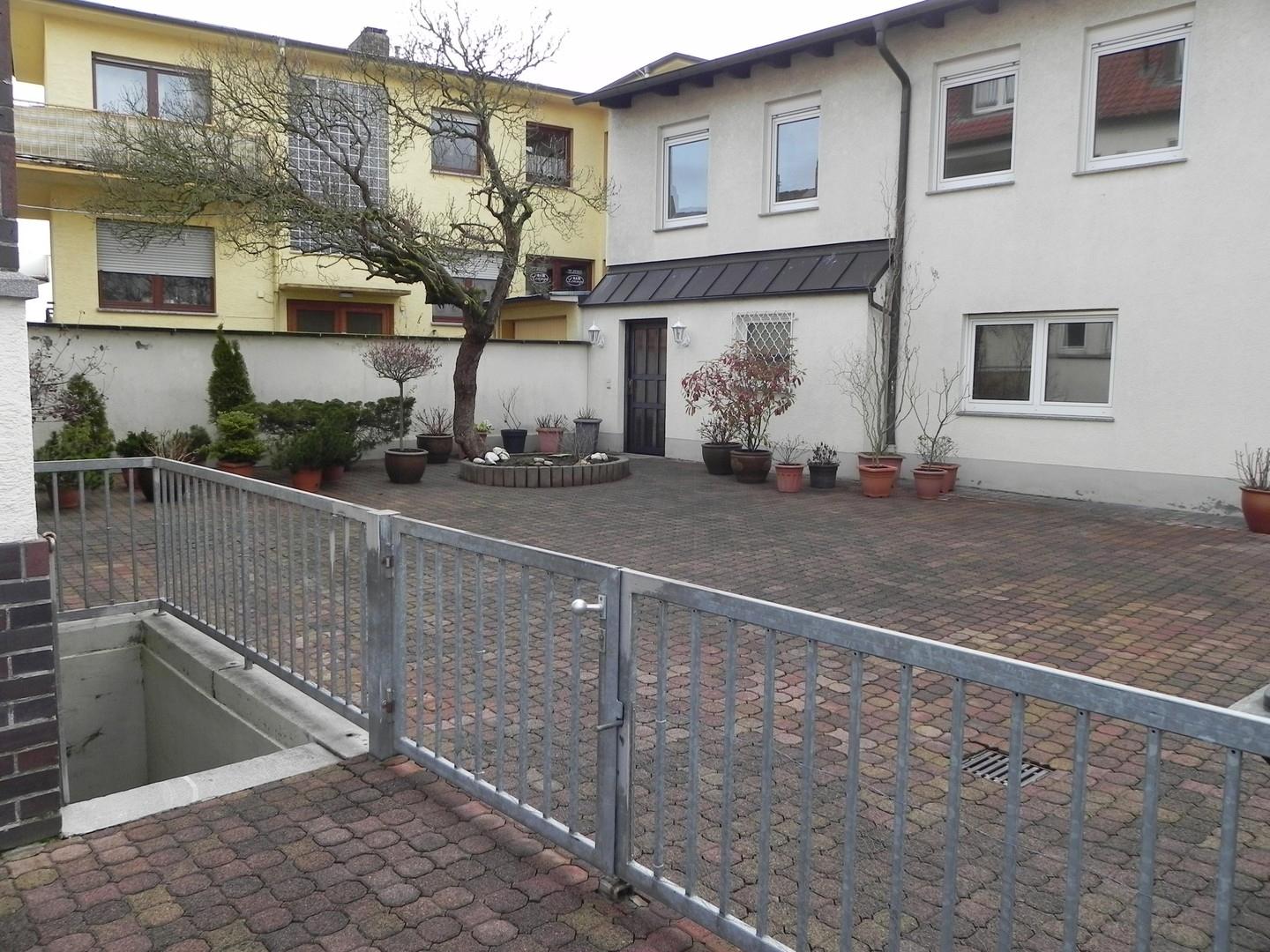 Hinterhaus