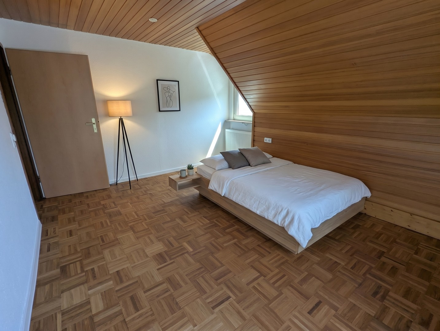 Schlafzimmer 1