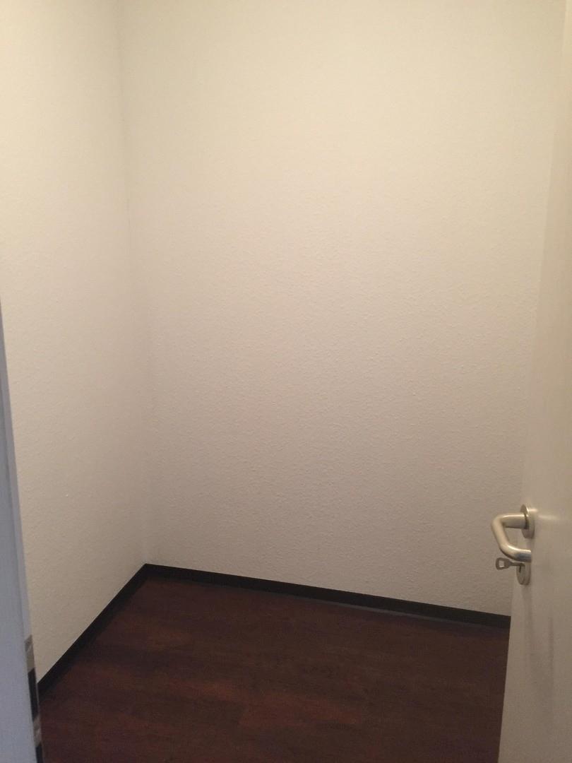 Abstellraum unten