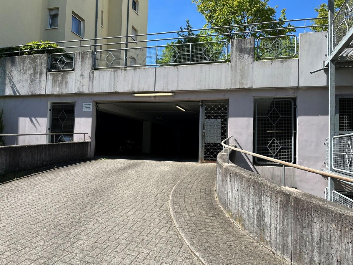 Auffahrt Parken