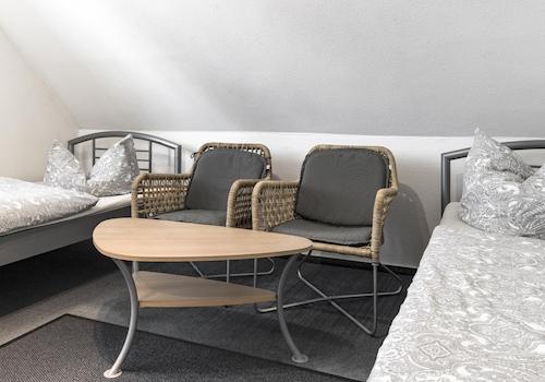Schlafzimmer 1+2 