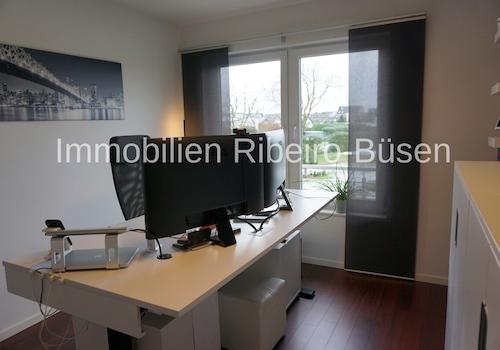 Das Arbeitszimmer im Obergeschoss
