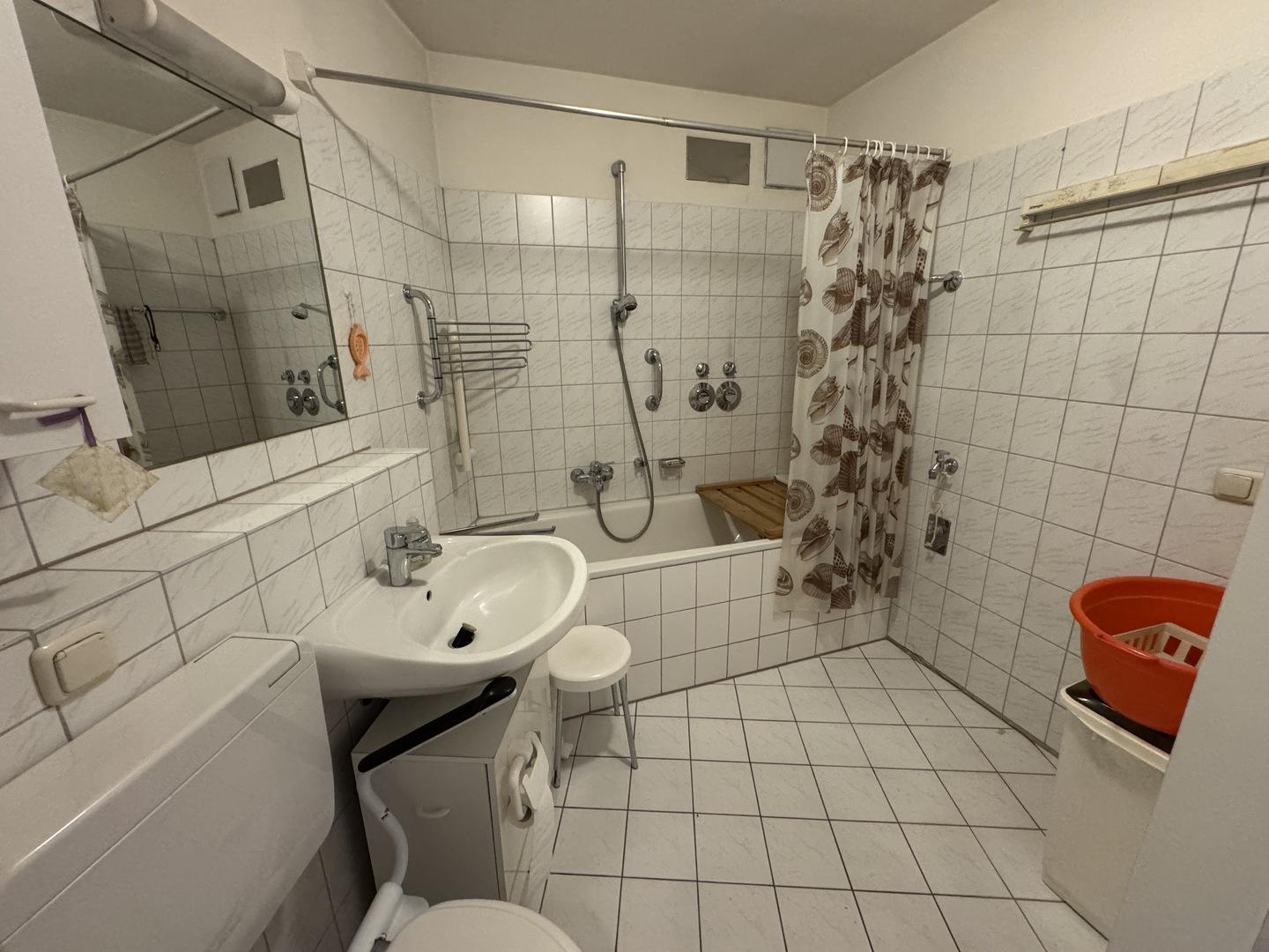 Wannenbad groß