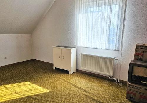 Schlafzimmer DG