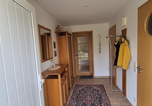Eingangsflur, Sicht Haustür