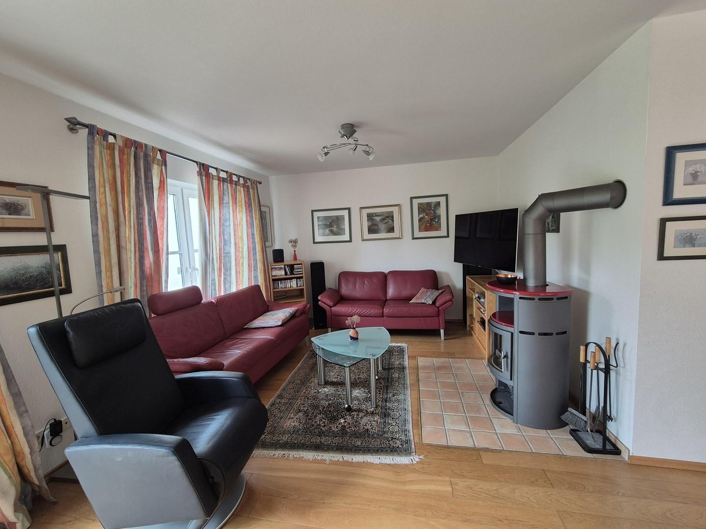 Sitzecke, Fernsehen, Kamin