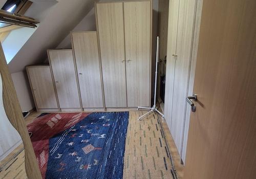 Begehbarer Kleiderschrank (BKS