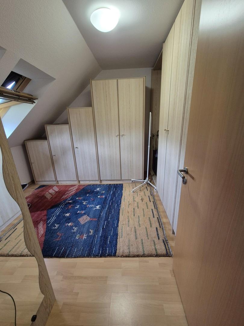 Begehbarer Kleiderschrank (BKS