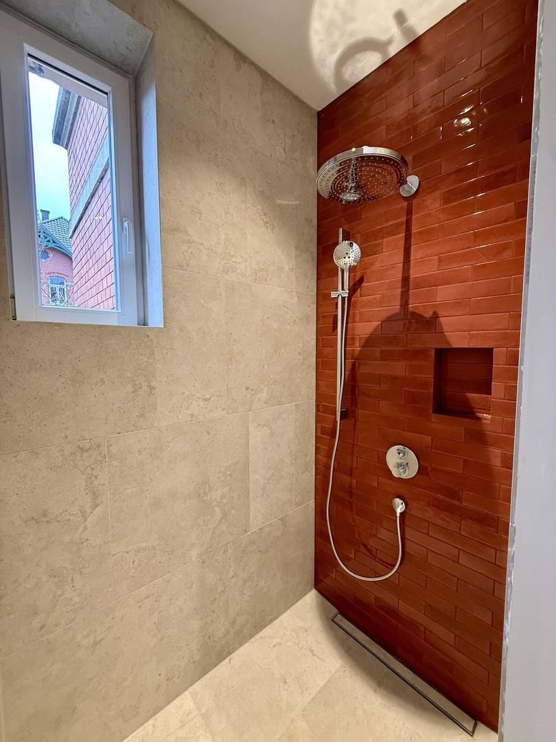 Erdgeschosswohnung Dusche