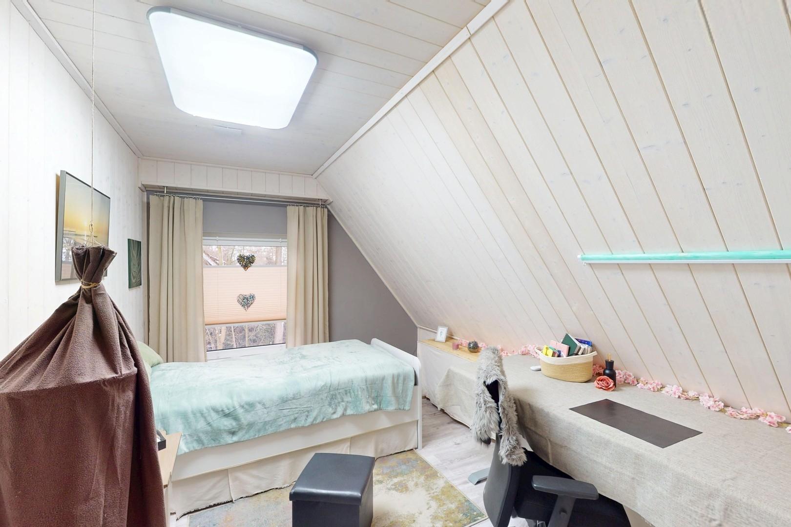 2. Schlafzimmer OG