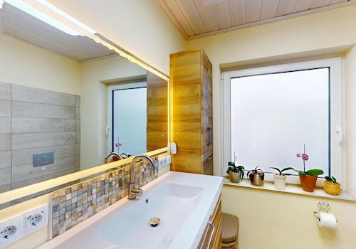 Badezimmer EG