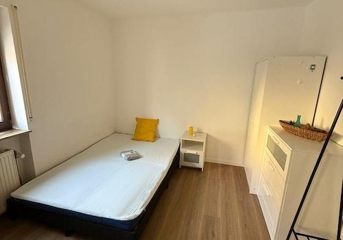 Wohn-/Schlafzimmer