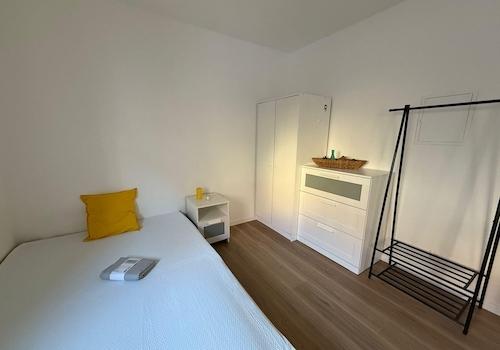 Wohn-/Schlafzimmer