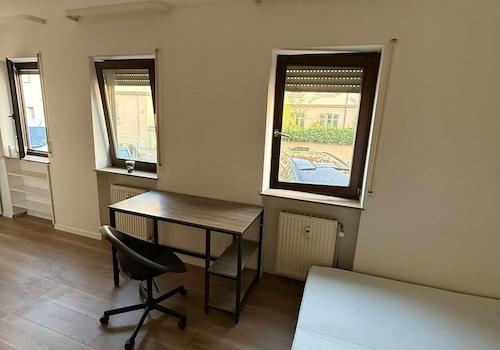 Wohn-/Schlafzimmer