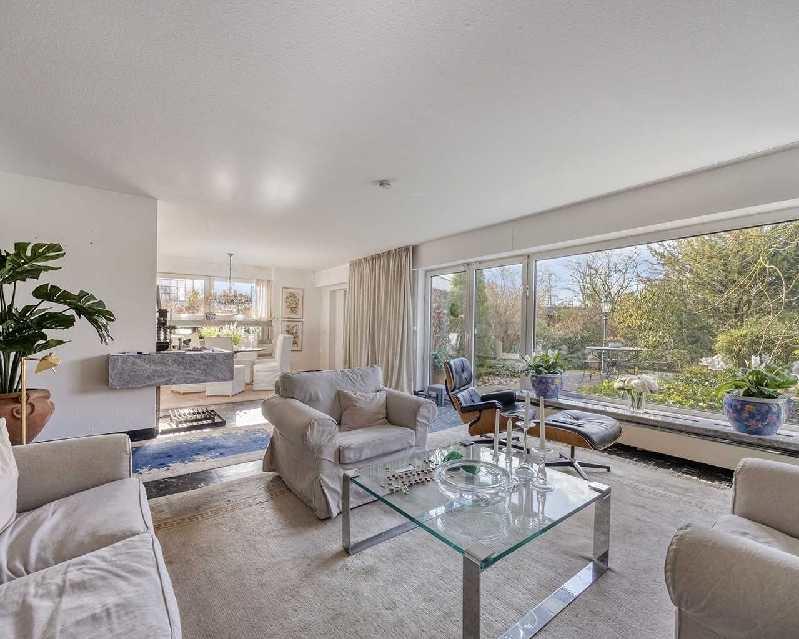 Wohnzimmer (EG)