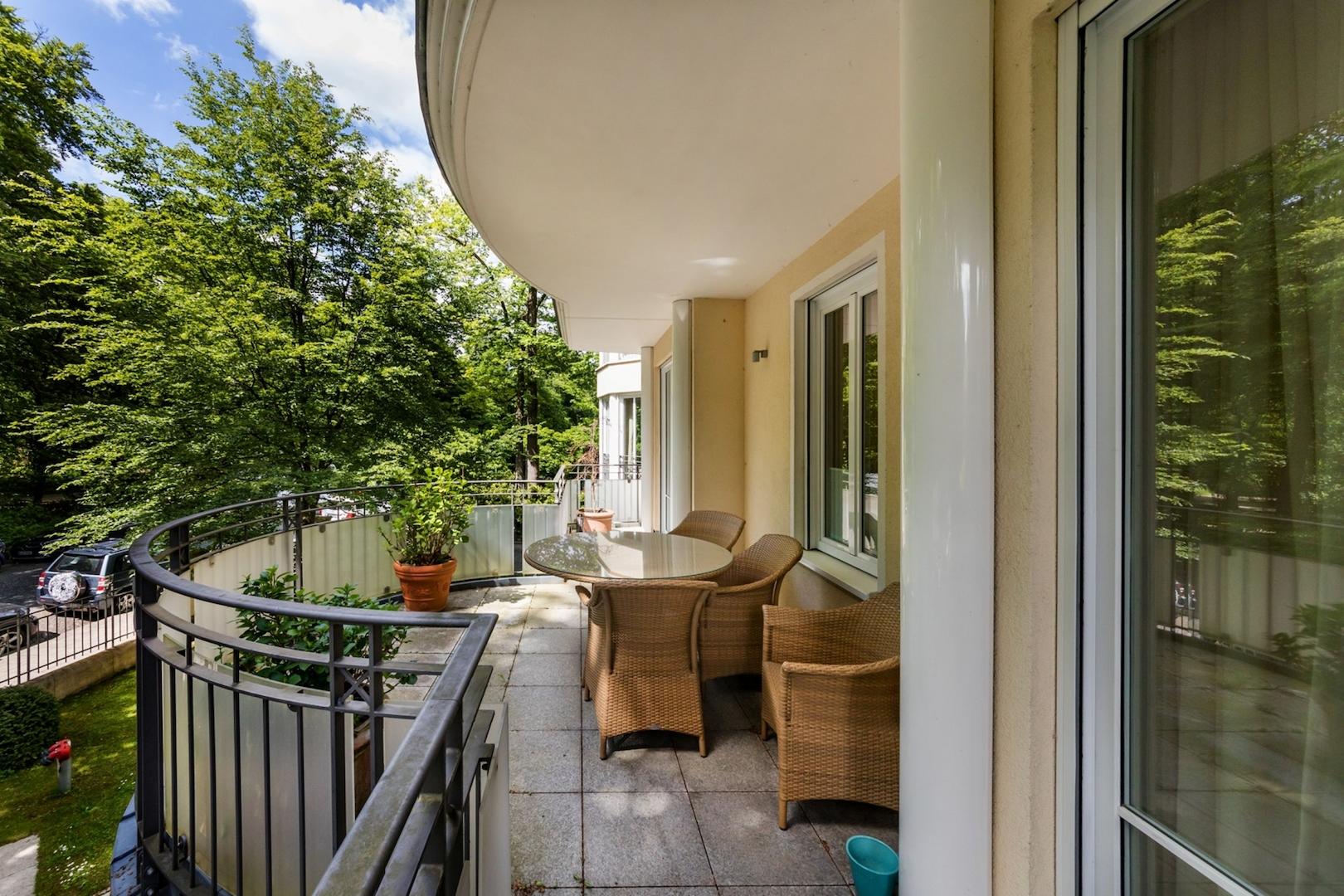 West-Terrasse