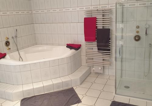 Whirlpool Dusche ebenerdig 
