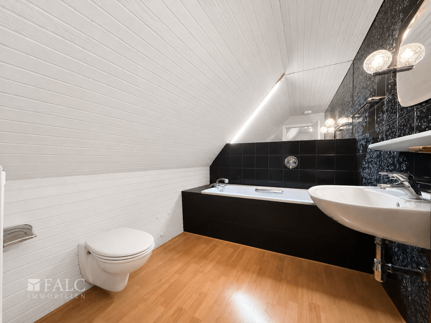 Badezimmer Obergeschoss Bild 2 (Eichrichtungsbeispiel KI generiert)