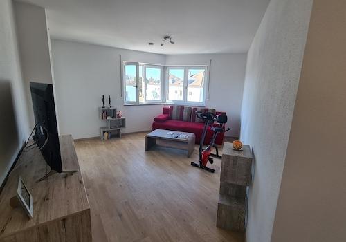 möbl. Wohnzimmer