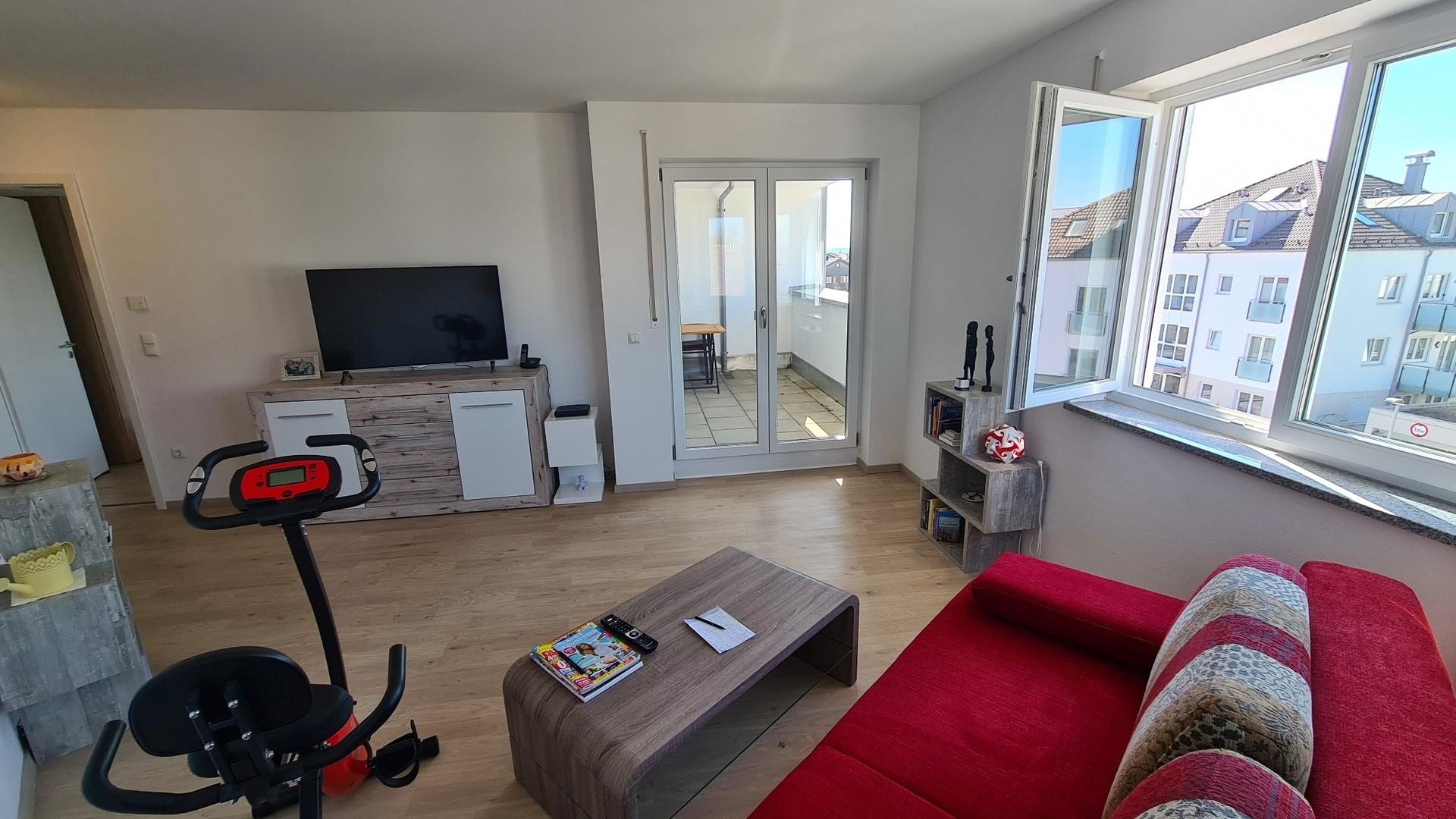 möbl. Wohnzimmer