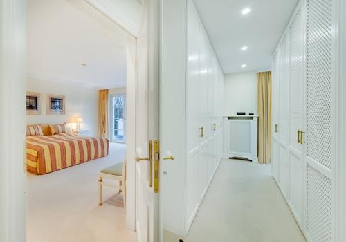 Ankleidezimmer OG