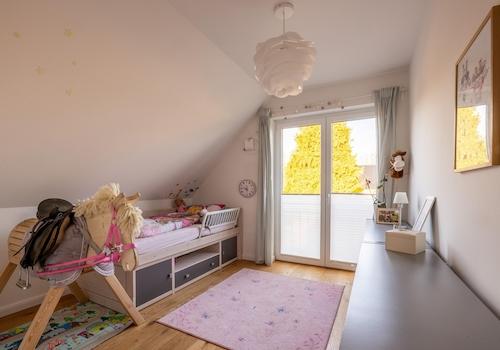 Kinder/Schlafzimmer mit Nische