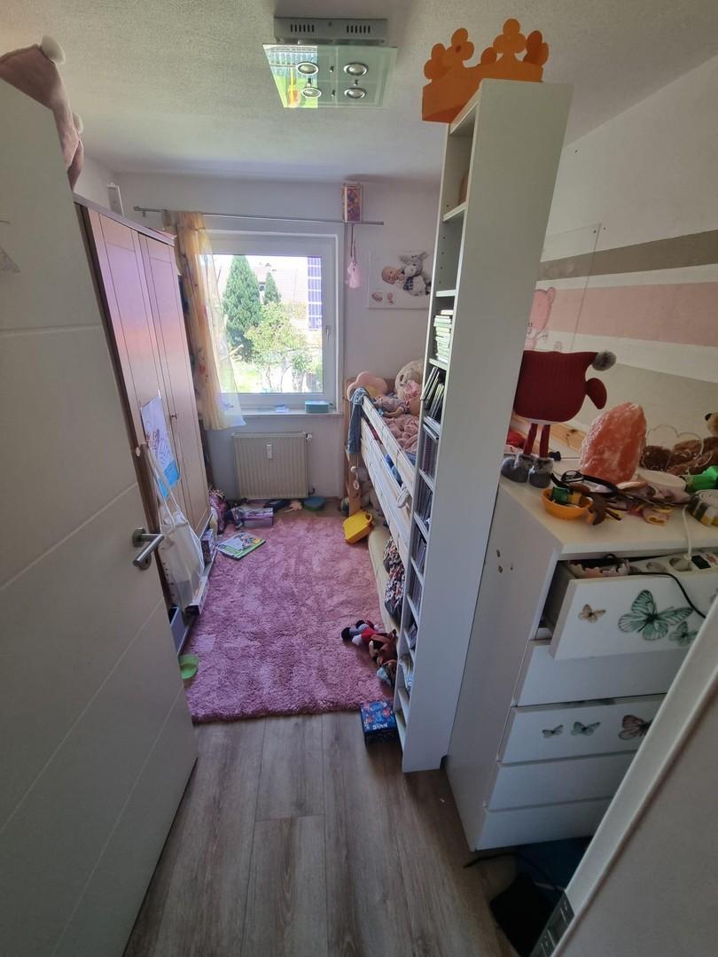 Kinder-/Arbeitszimmer
