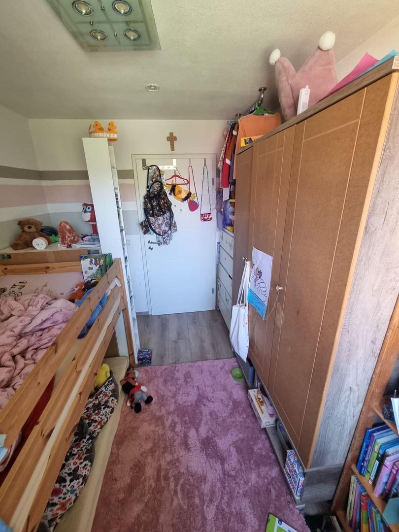 Kinder-/Arbeitszimmer