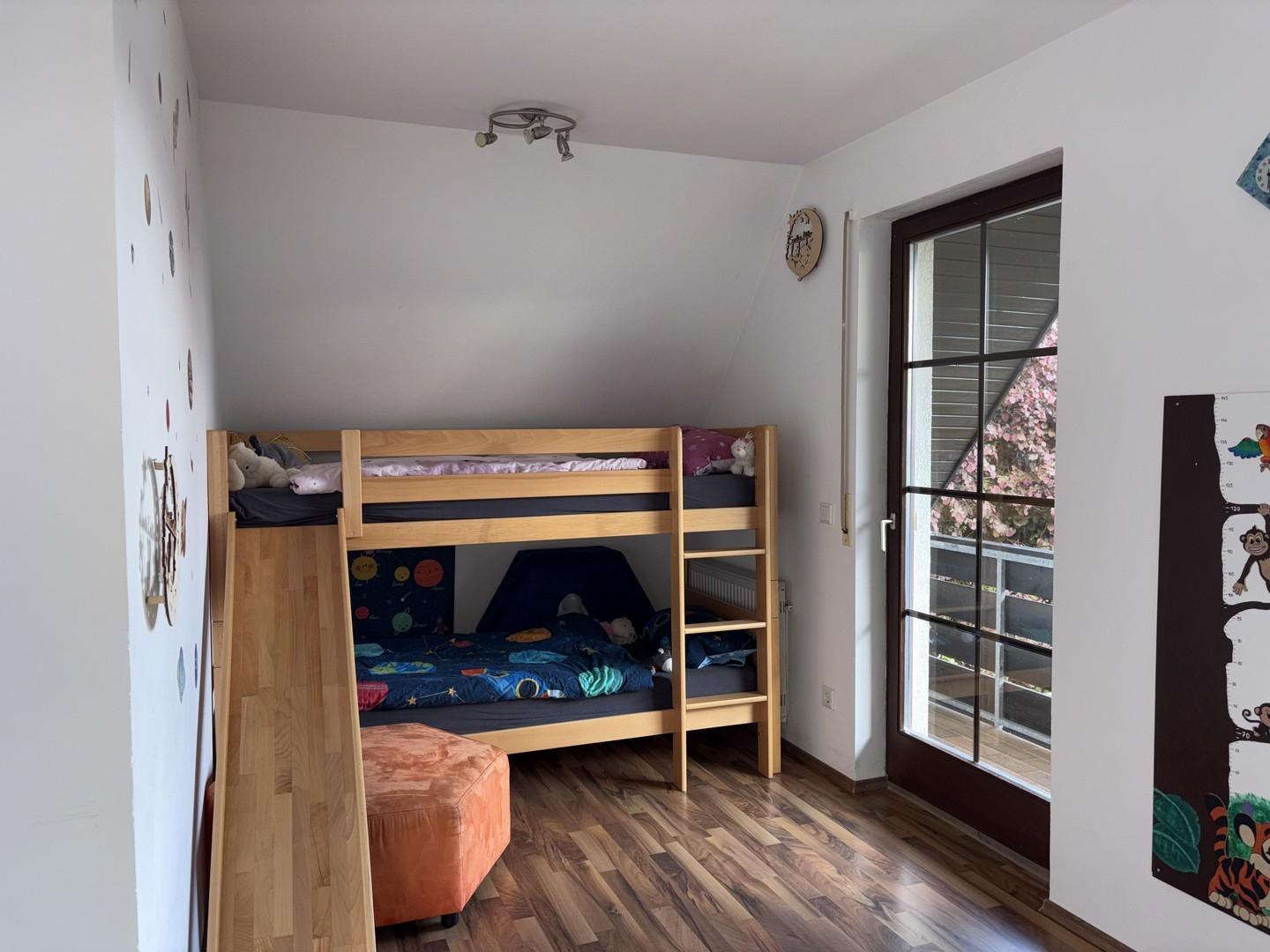 Kinderzimmer 2 OG